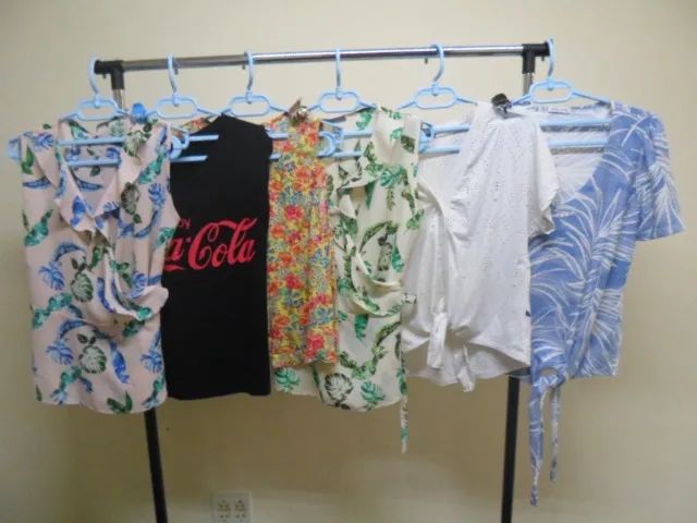 LOTE C/6 BLUSINHAS FEMININAS USADAS M/P