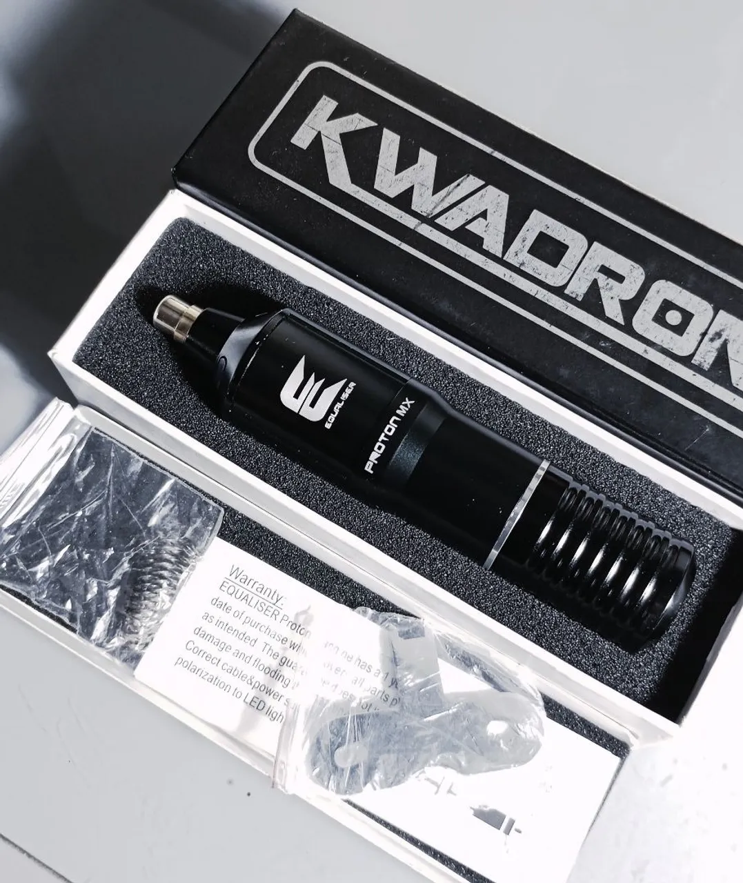 Máquina de Tatuagem Kwadron Proton MX