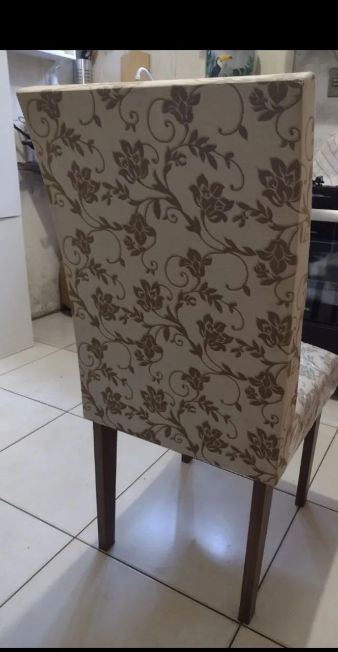 Mesa de vidro para cozinha com 6 cadeiras e parte de cima de vidro  - Foto 3