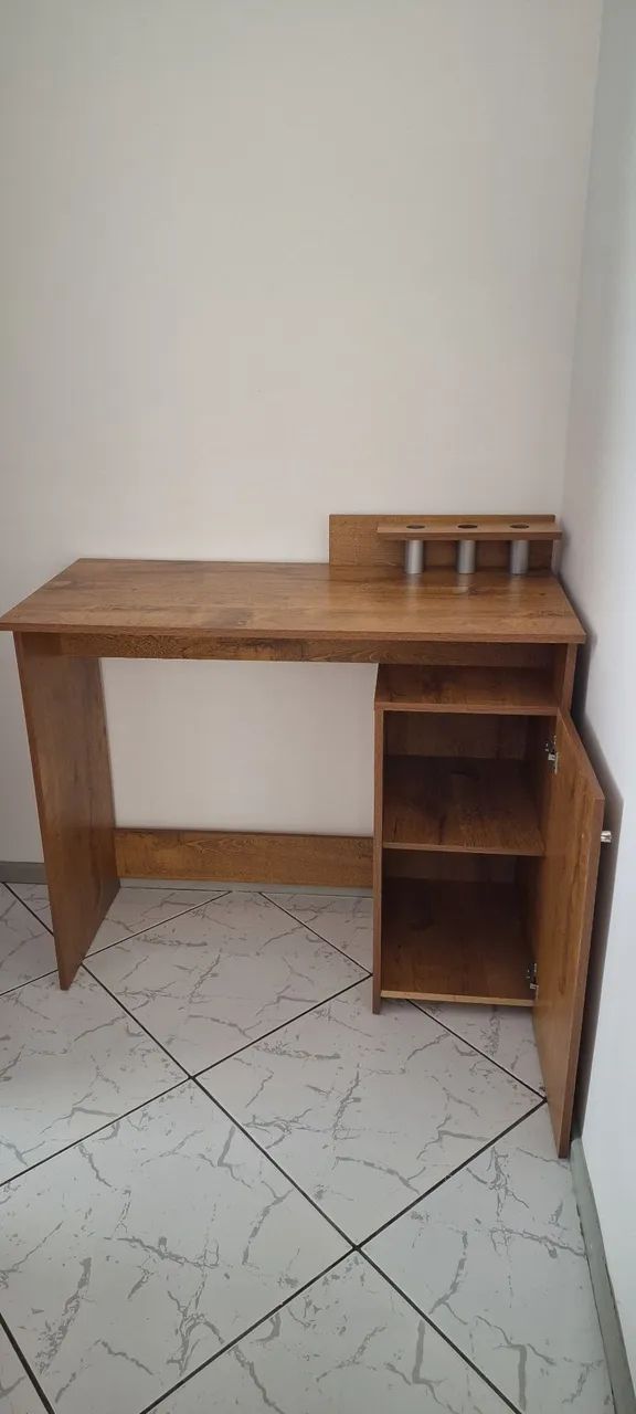 Escrivaninha, mesa para computador com 1 porta. - Foto 6