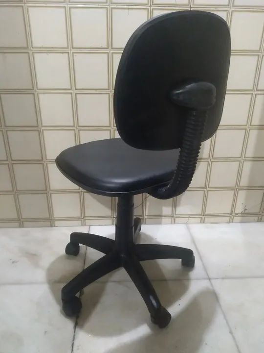 2 Cadeiras de Escritório Giratórias - Foto 6