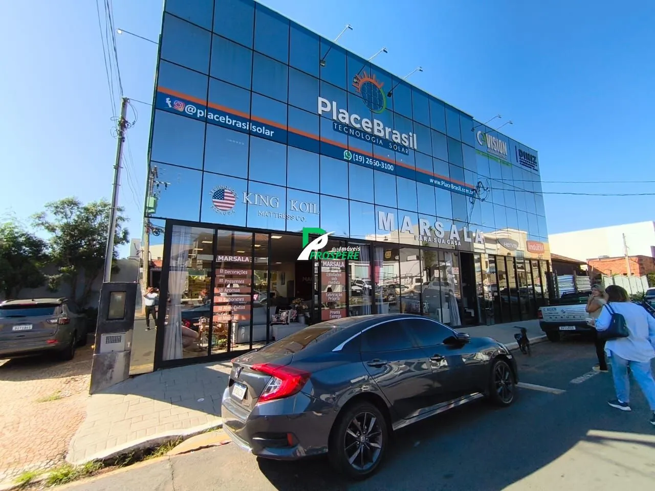 **Sala Comercial Disponível para Locação no Centro de Nova Odessa, São Paulo!**