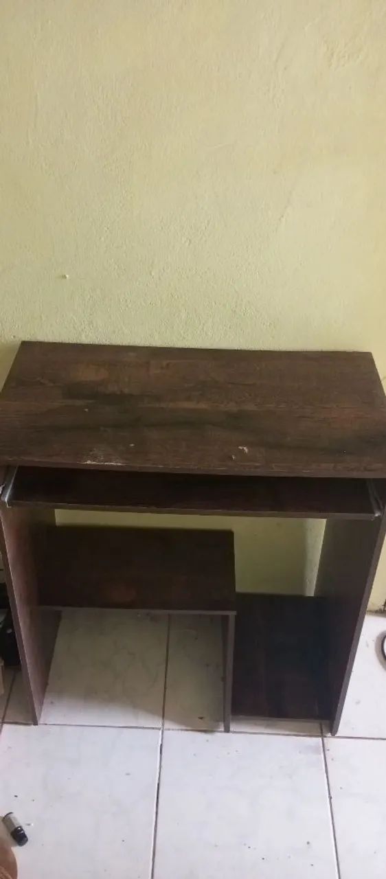 Mesa de computador ( venda rápida)