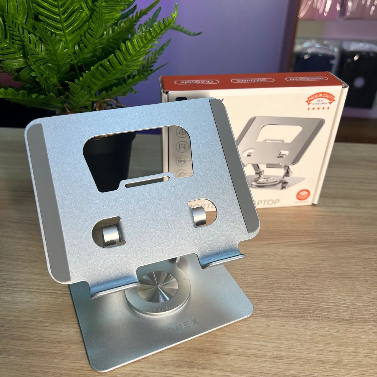 SUPORTE PARA IPAD E TABLET - ROTAÇÃO 360 GRAUS AJUSTÁVEL 