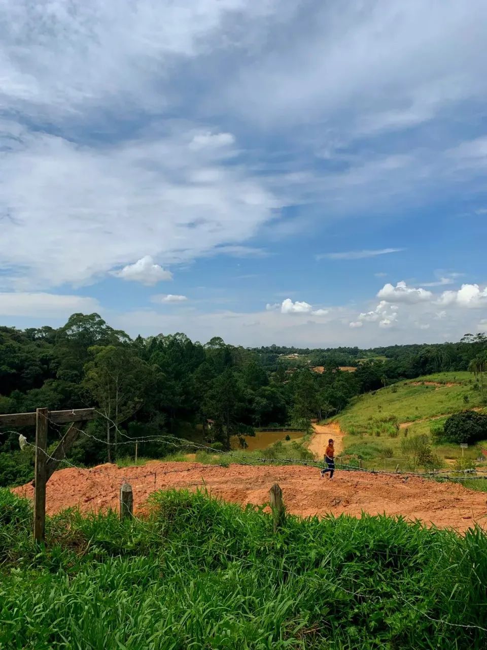Lago para pesca, trilha e playground  Tudo para sua família! - Foto 9