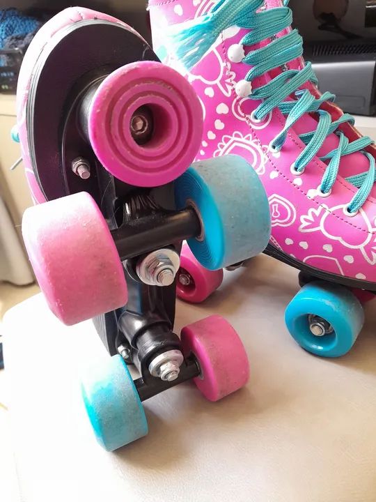 Patins Rosa com Rodas - Foto 5