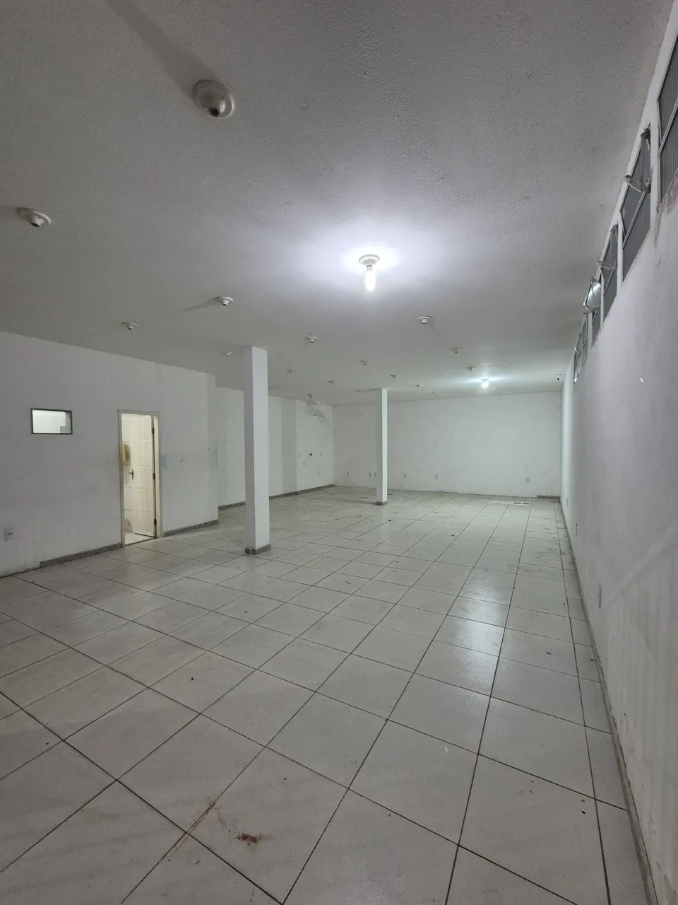 Excelente Ponto Comercial de 90m² para Alugar - Bairro Interlagos