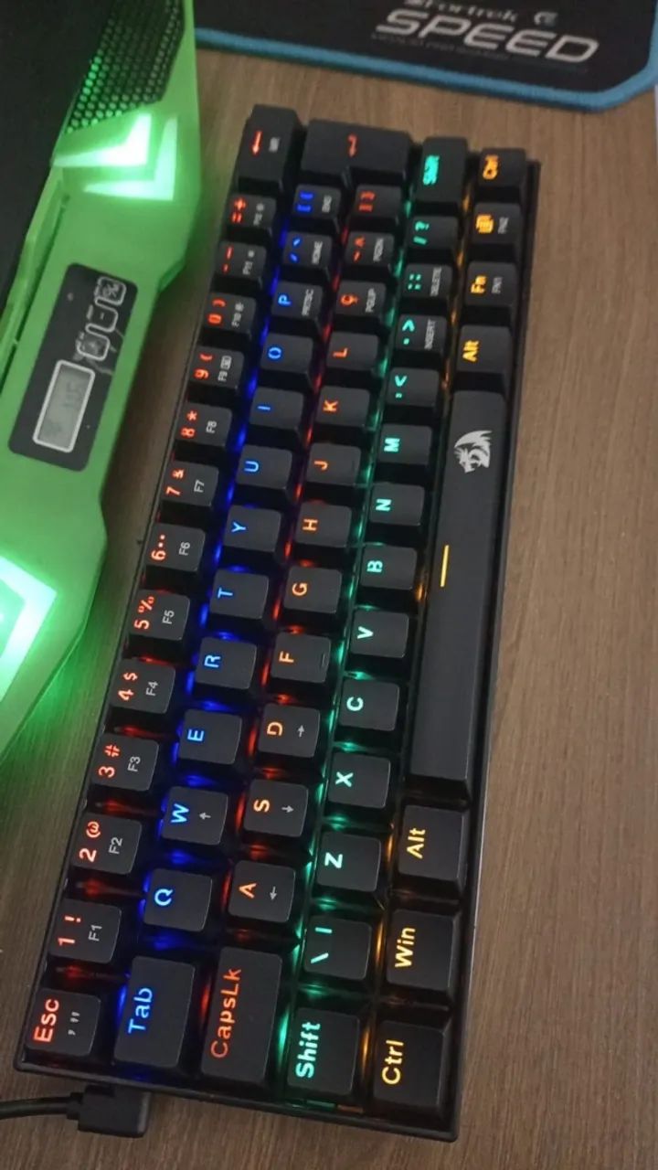 Redragon TECLADO GAMER MECANICO LAKSHMI RAINBOW PRETO SWITCH MARROM ABNT2 - Foto 3