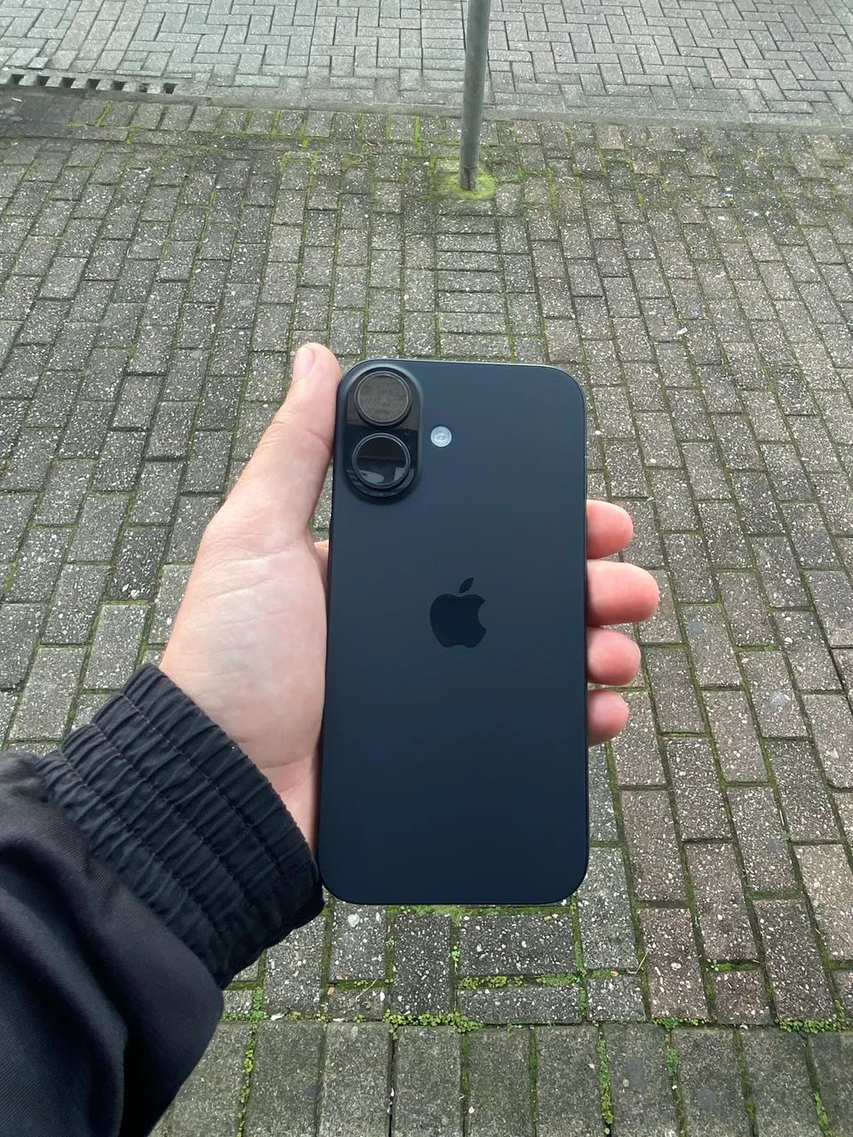 iPhone 16 Black 128GB - Foto 2