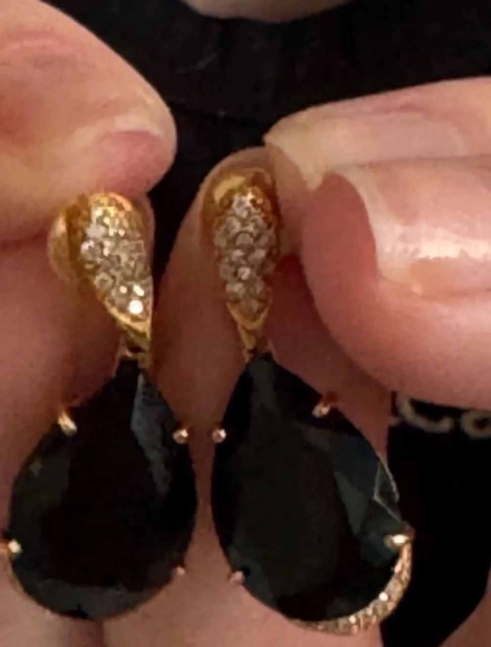 Brincos Vivara Gota Ouro 750 (18k) com Diamantes e Ônix - Foto 2