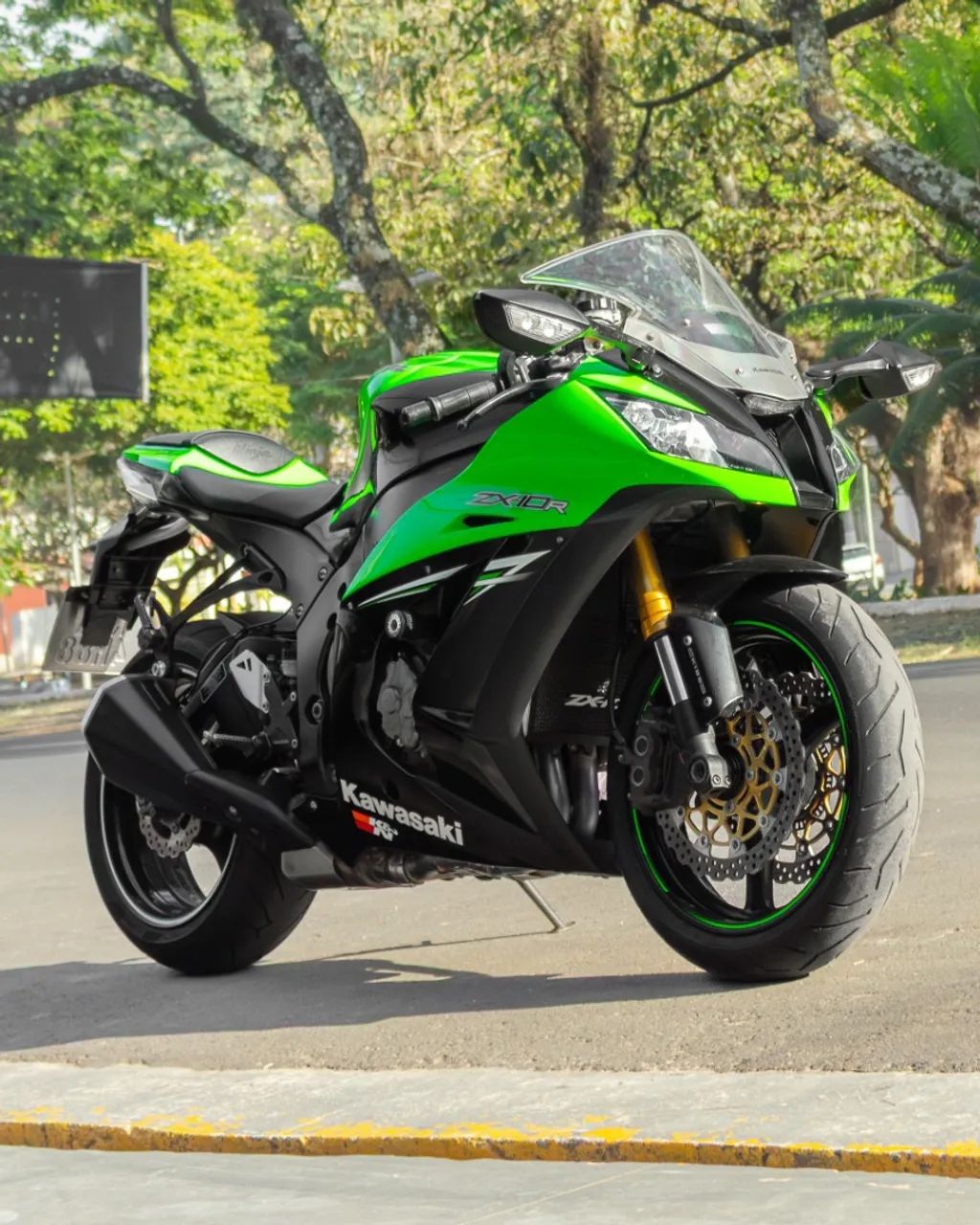 Kawasaki Zx-10rr 998cc 2014 - 1503100087 | OLX