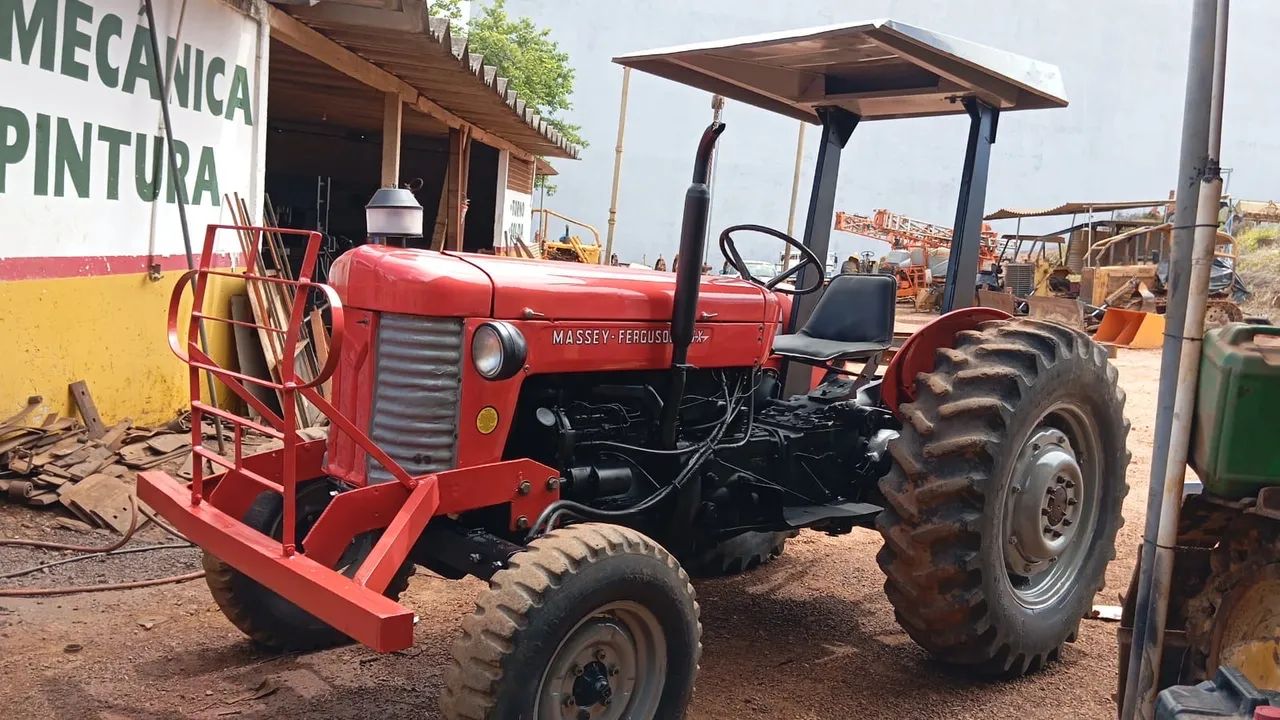 Trator MF 65x - Tratores e máquinas agrícolas - Setor de Habitações ...