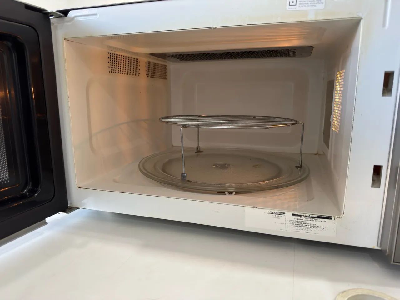 Microondas Brastemp 127V 38L Inox - Foto 3