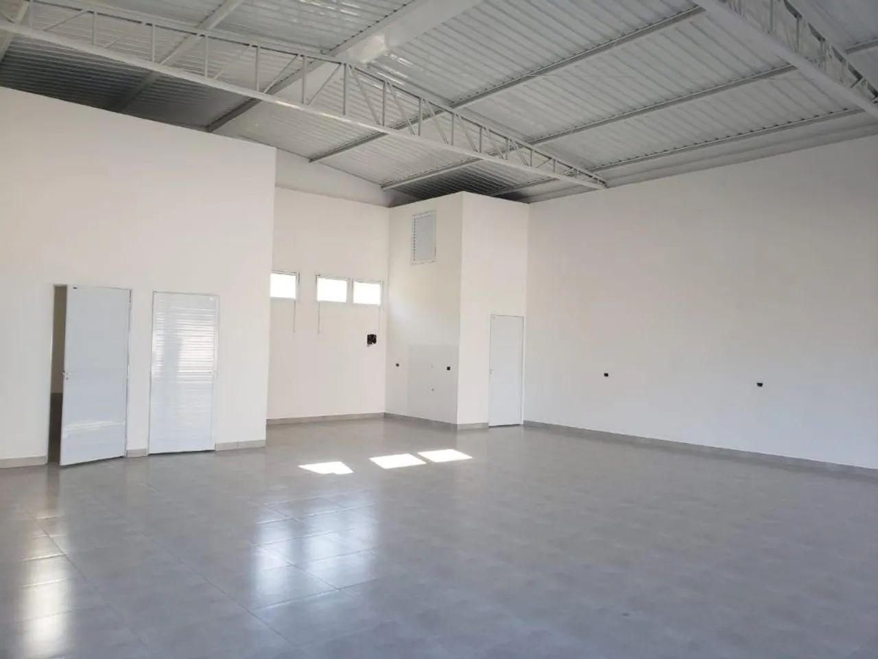 Salão à venda, 242 m² por R$ 700.000,00 - Vila Maristela - Presidente Prudente/SP - Foto 2