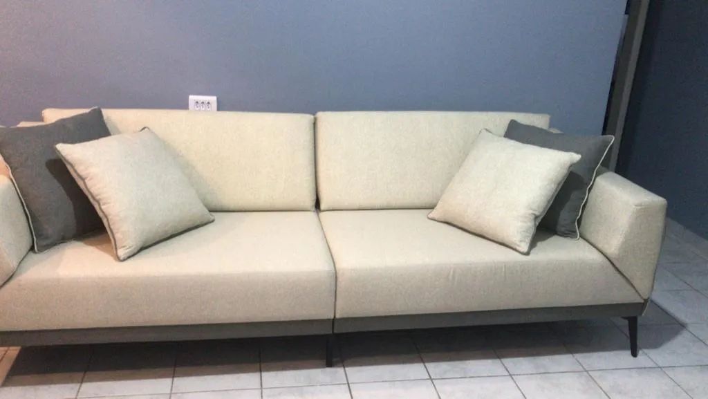 Sofá Moderno 4 lugares premium