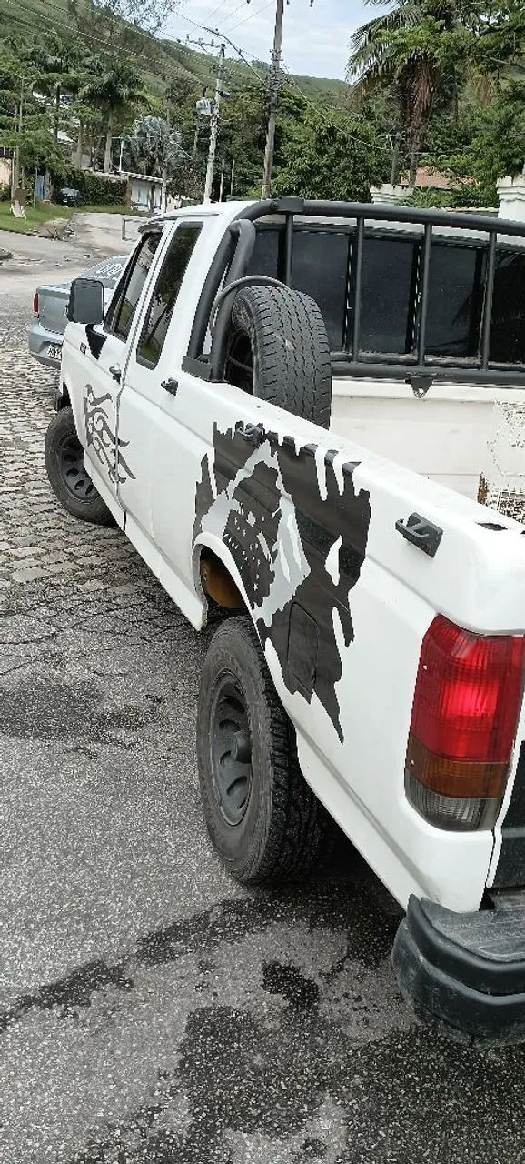 Ford F-1000 F-1000 SUPER CE 4.9I / 3.6 1995
