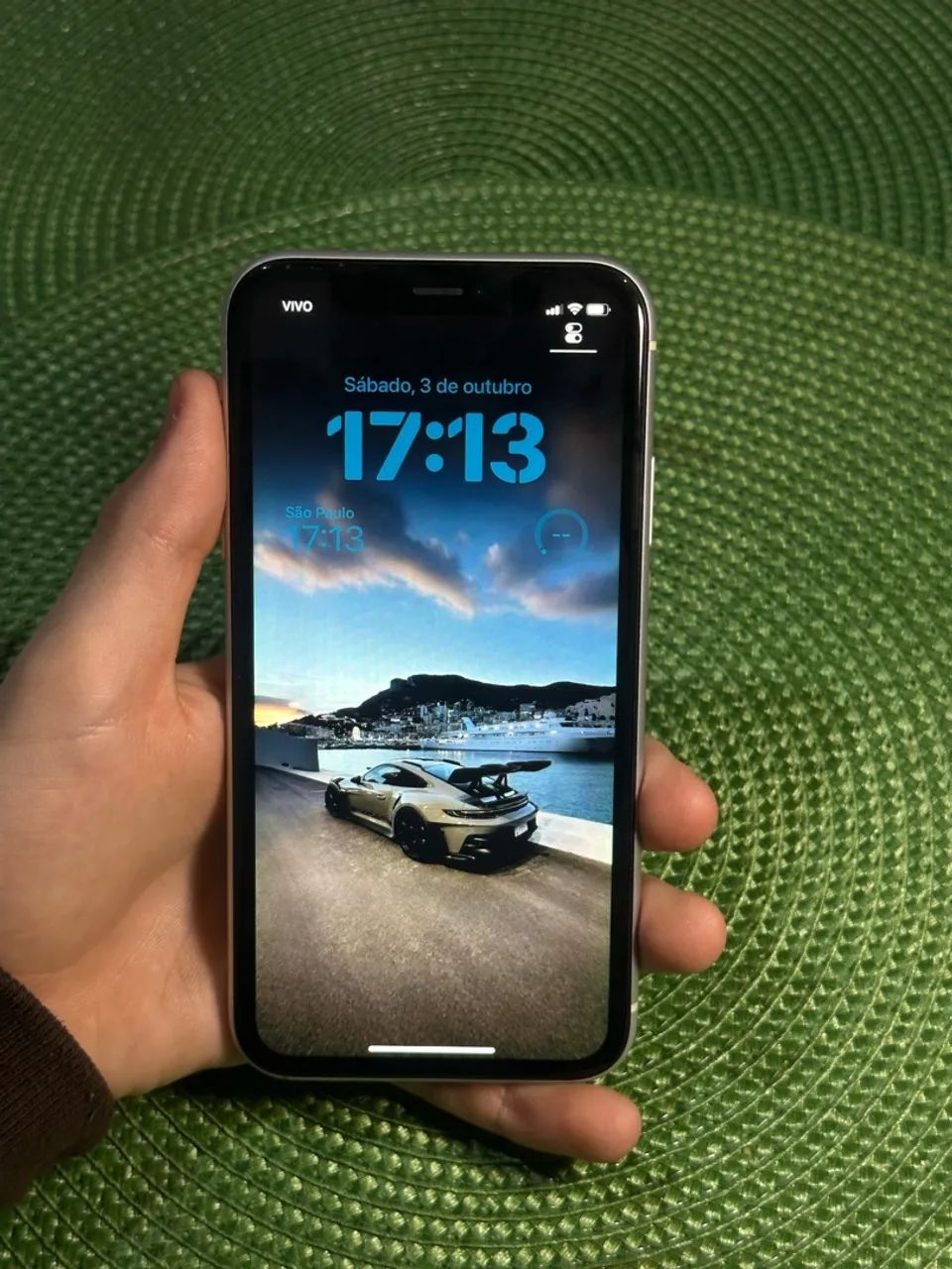 IPHONE XR - 64GB