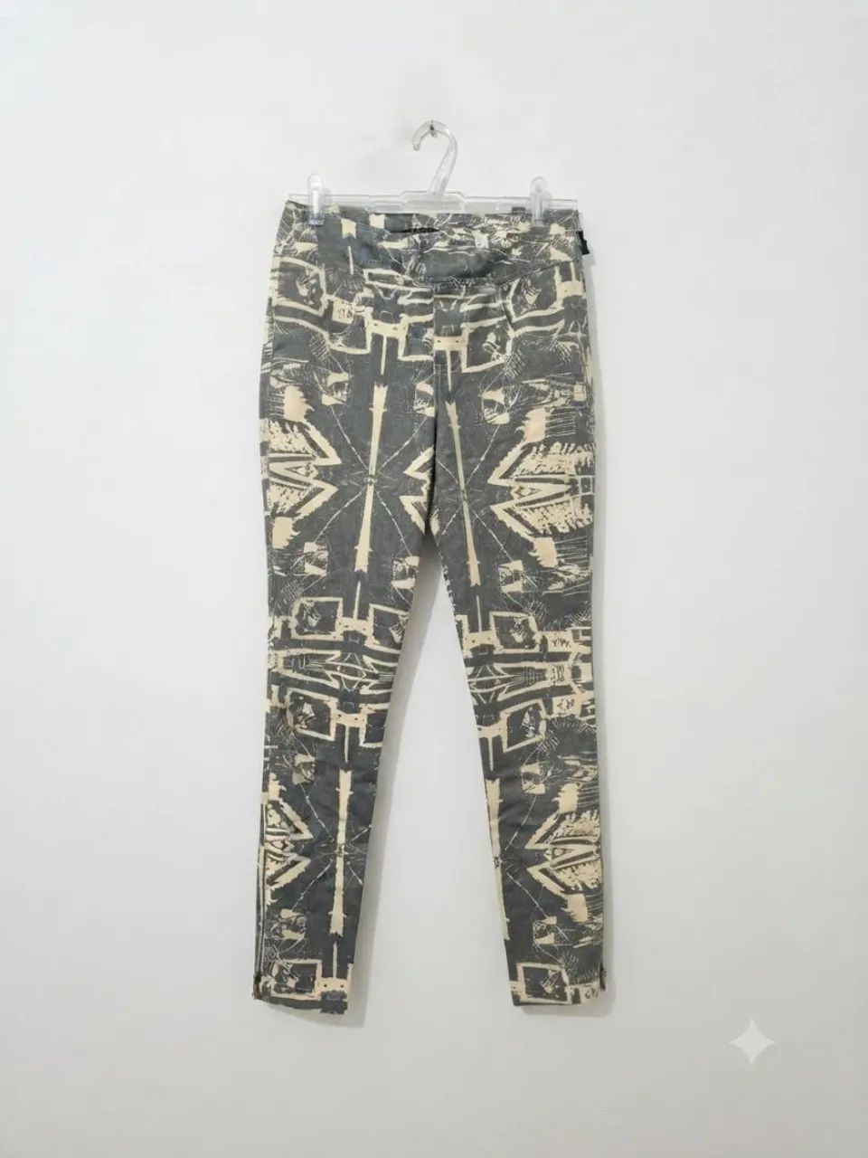 Calça Skinny Estampada Rock Country Tam 36
