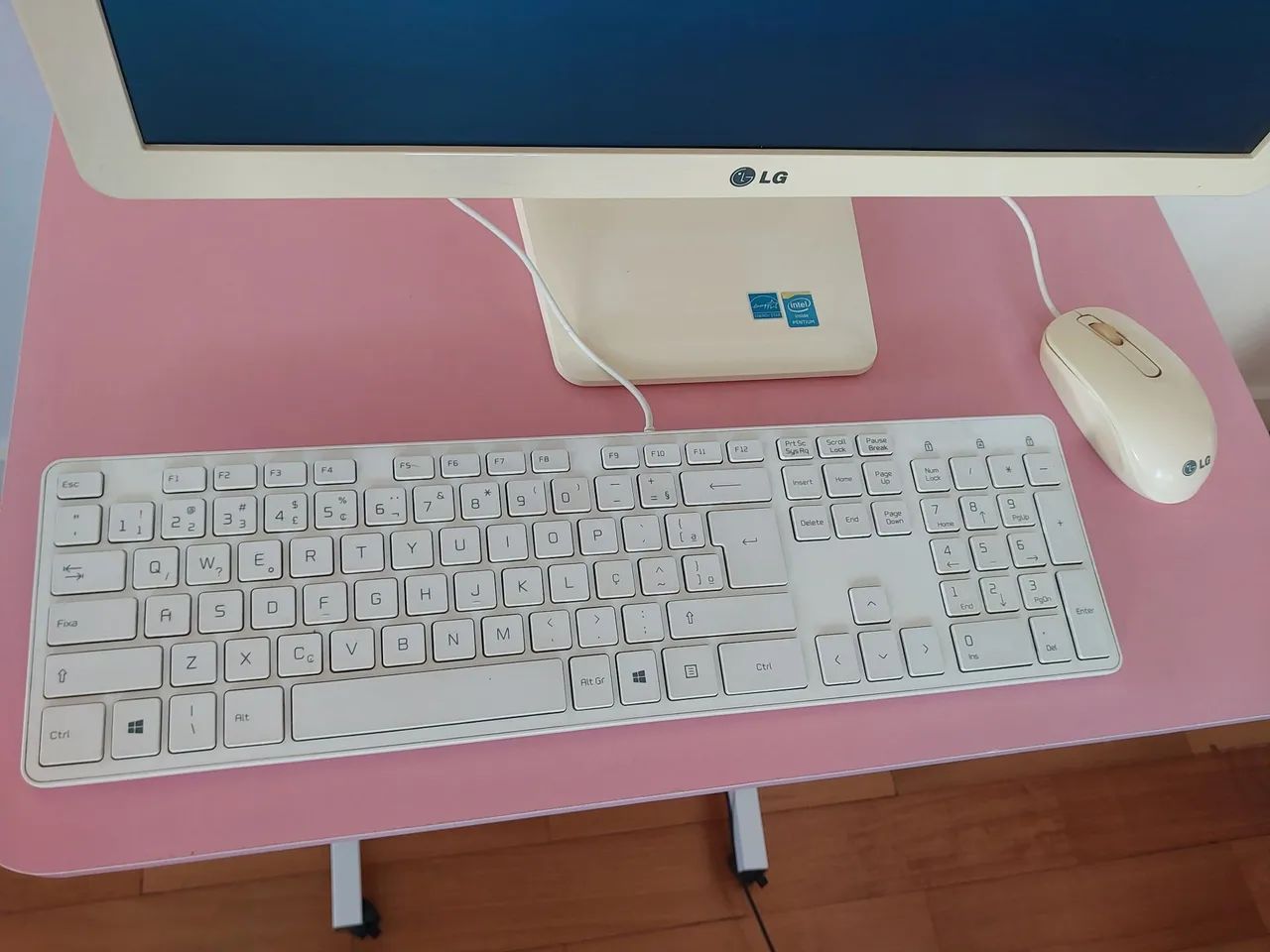 Computador All in One LG 22" + teclado e mouse originais - Foto 3