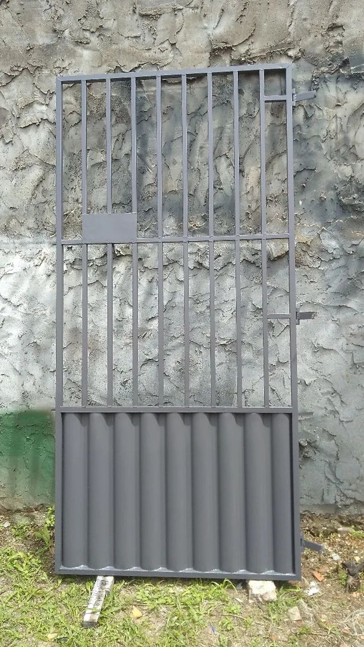 New and galvanized gate: BRL 650.00 for BRL 550.00
