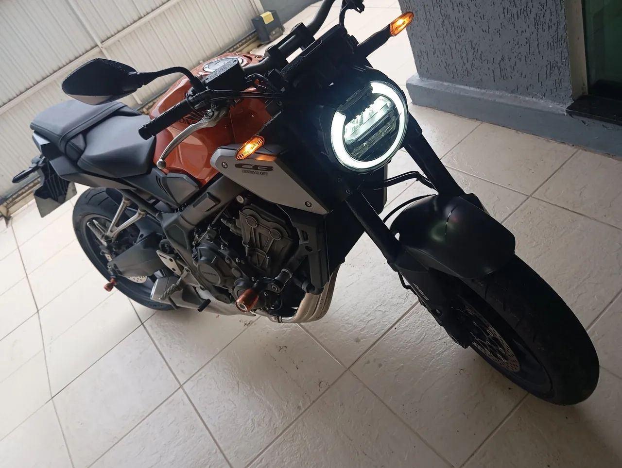 CB 650R