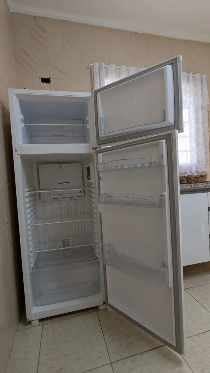 Geladeira Consul 334L - Foto 3