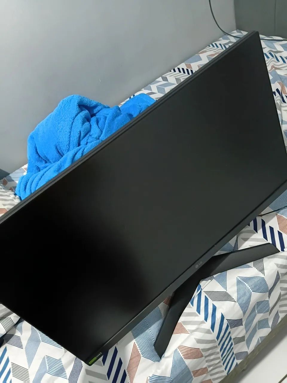 monitor lg ultragear 24 - Foto 2