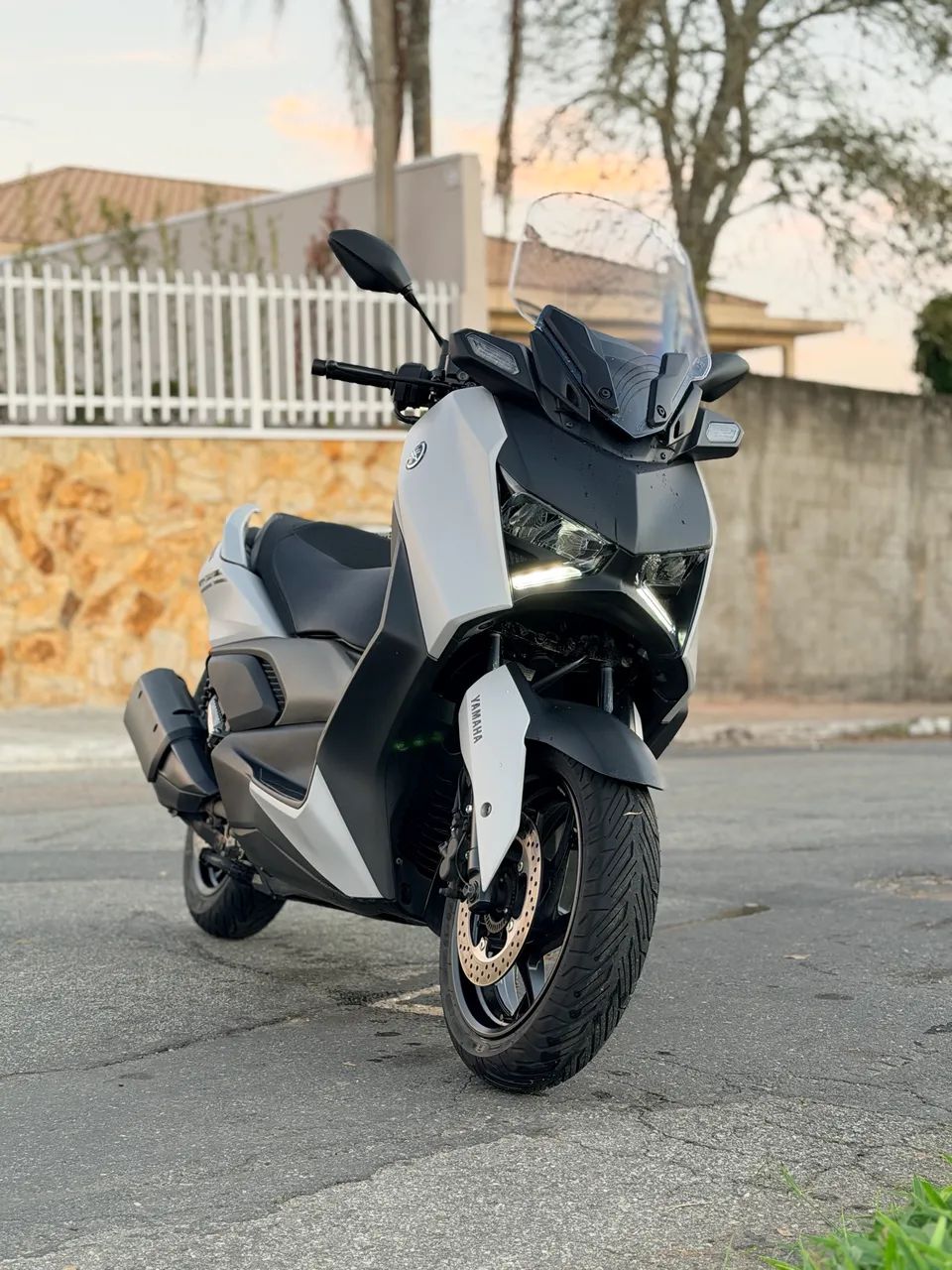 X max 250 conect 