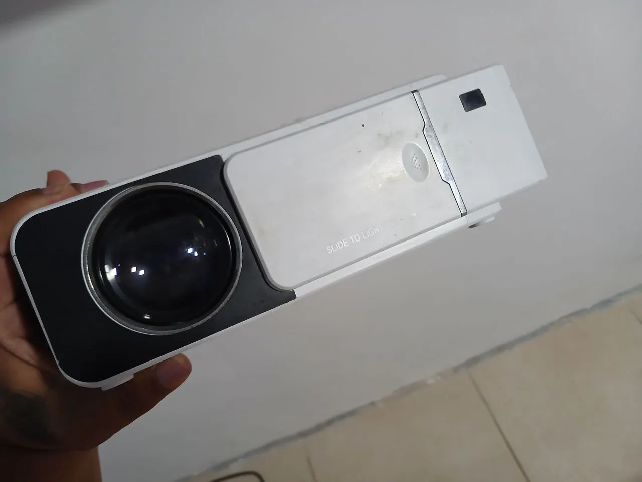 Projetor tela de 170 polegadas 