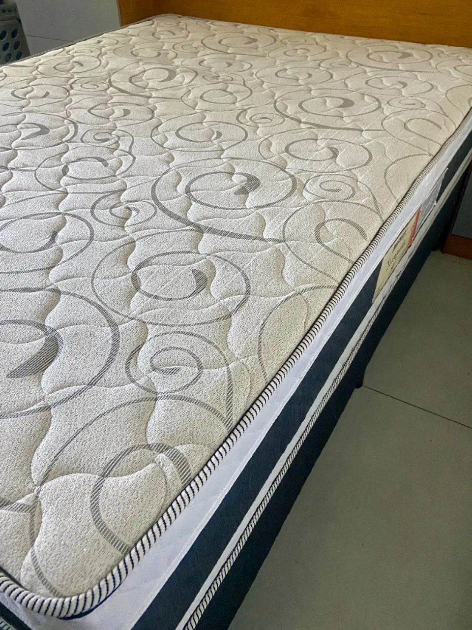 Cama com colchão  - Foto 5