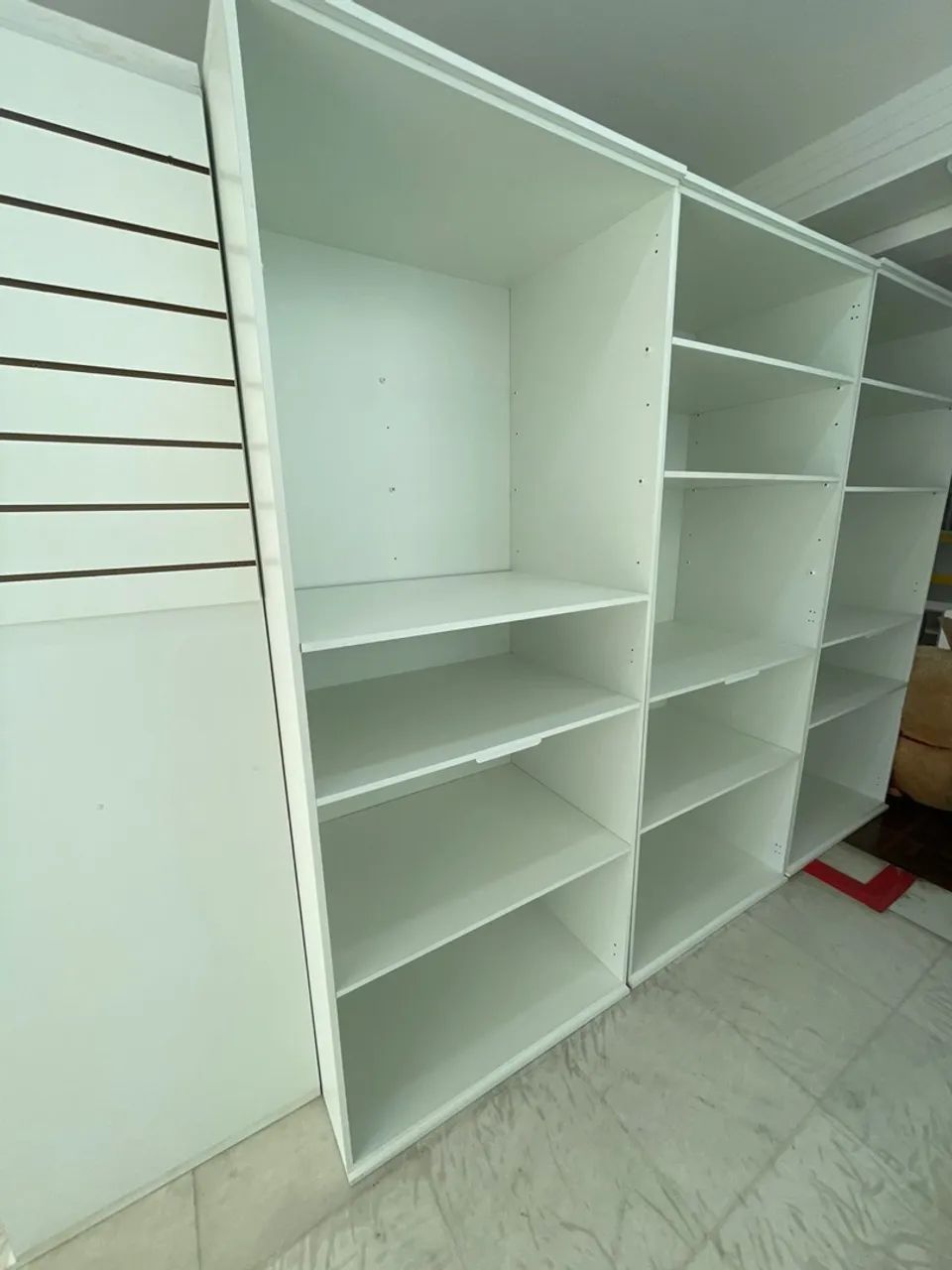 Expositor Branco para Loja | 88x212x60 - Foto 2