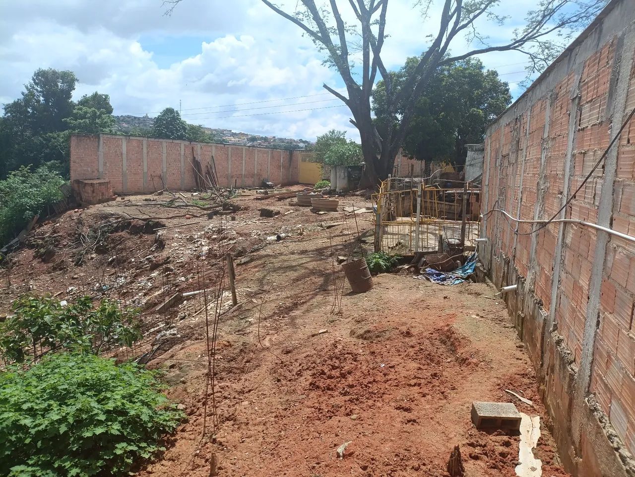 Foto - Esmeraldas - São Francisco de Assis