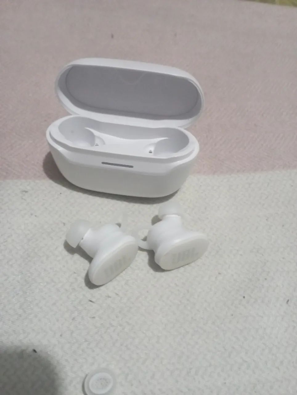 Fone de ouvido JBL bluetooth  - Foto 5