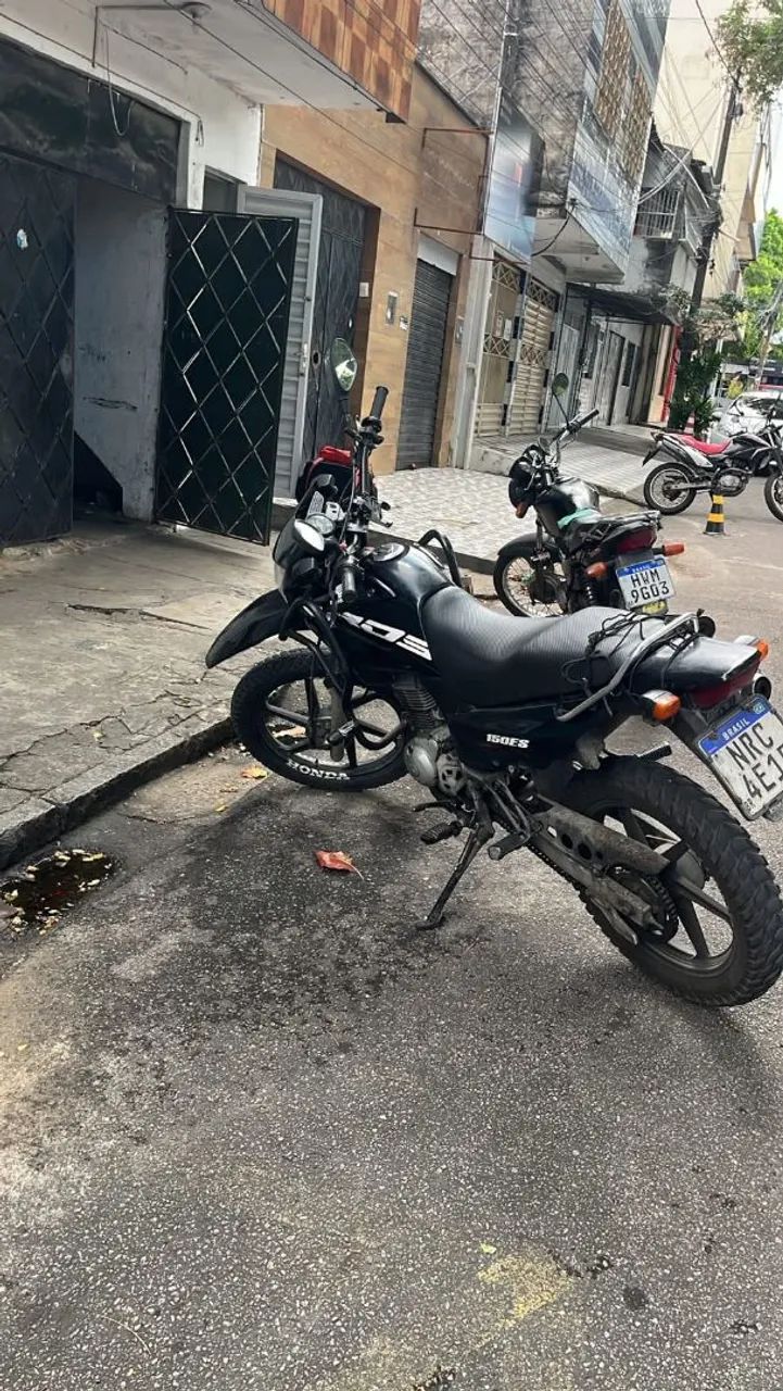 Está em perfeito estado funcionando bem 