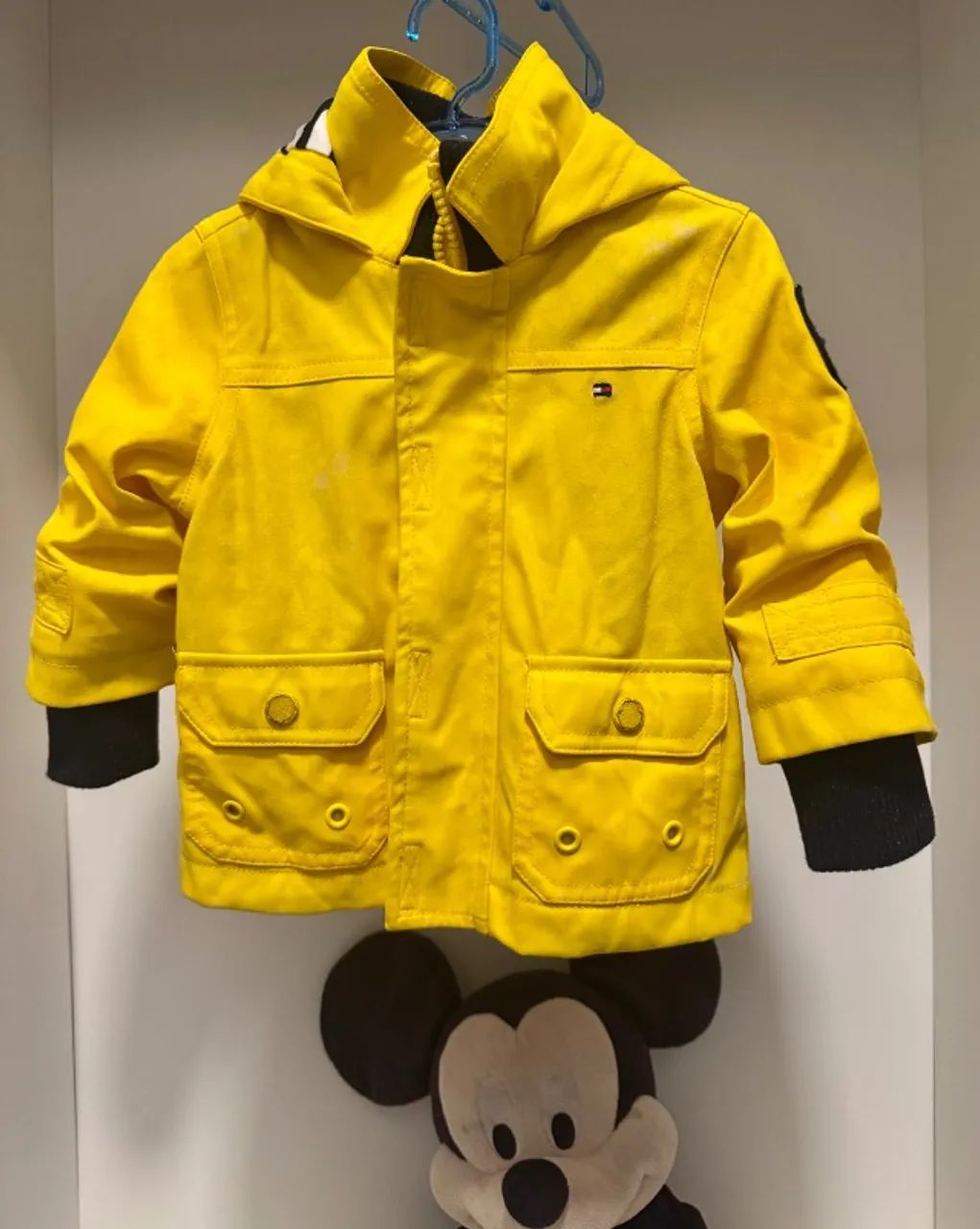 Jaqueta amarela Tommy Hilfiger usada bebê  - Foto 3