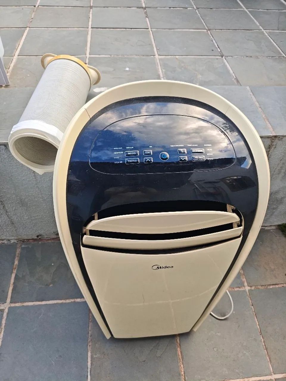 Ar condicionado portátil Midea 10500 BTUs 220v