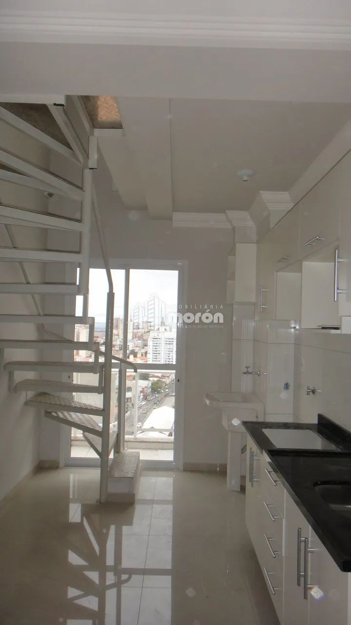 COBERTURA À VENDA NO CENTRO - EDIFÍCIO IMPERADOR - Foto 3