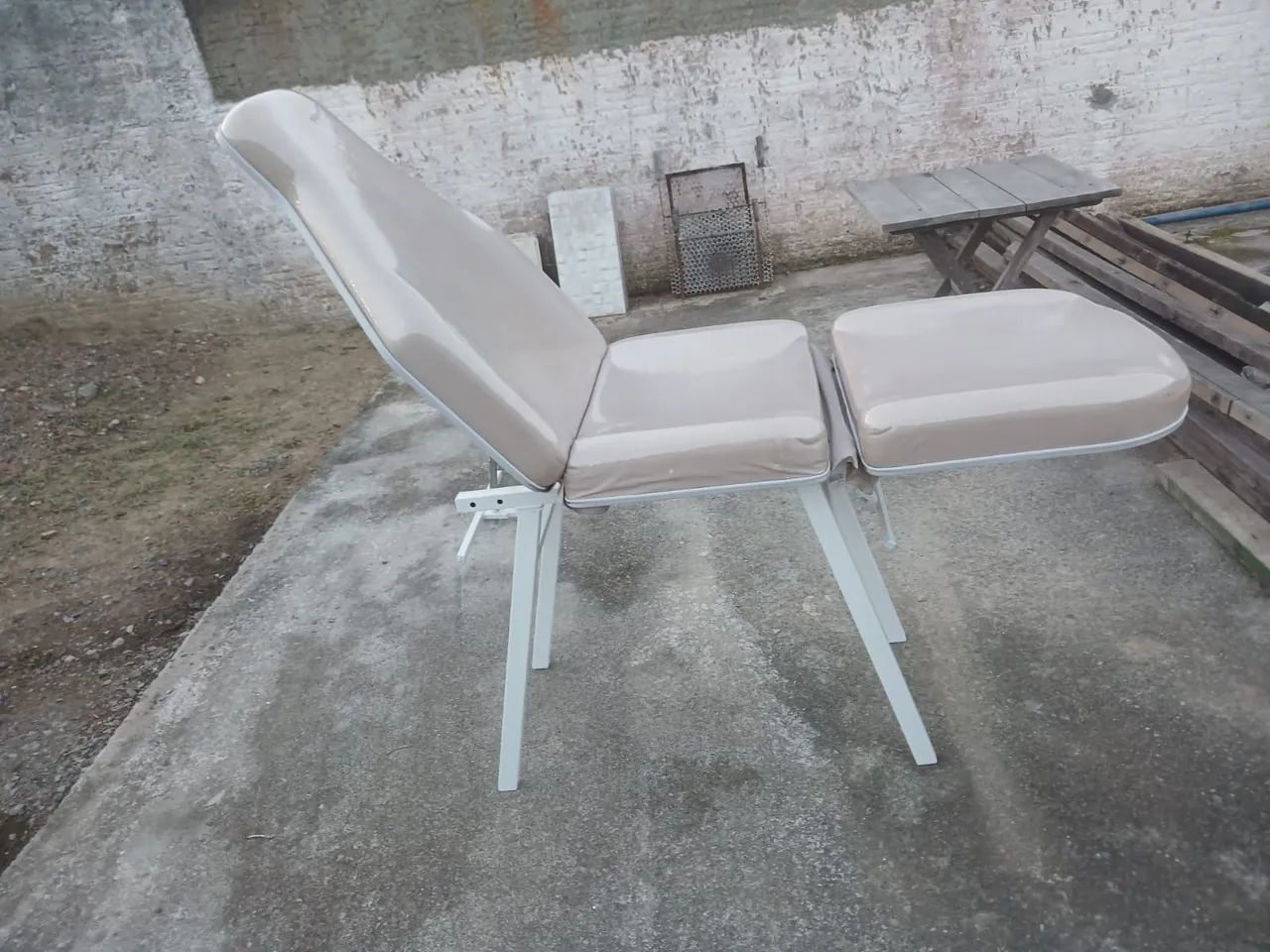 Vendo maca, mocho e escada para estética. - Foto 4