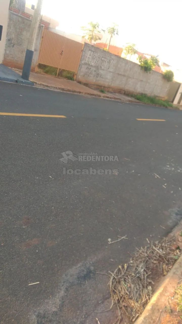 TERRENO EM UCHOA