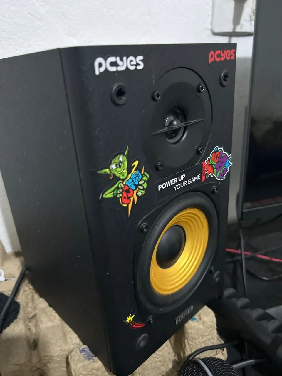 Monitor de áudio edifier 