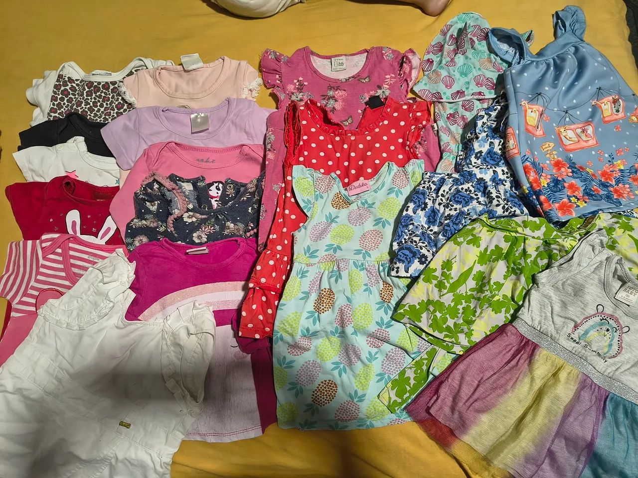 Lote de menina tamanho M e G 