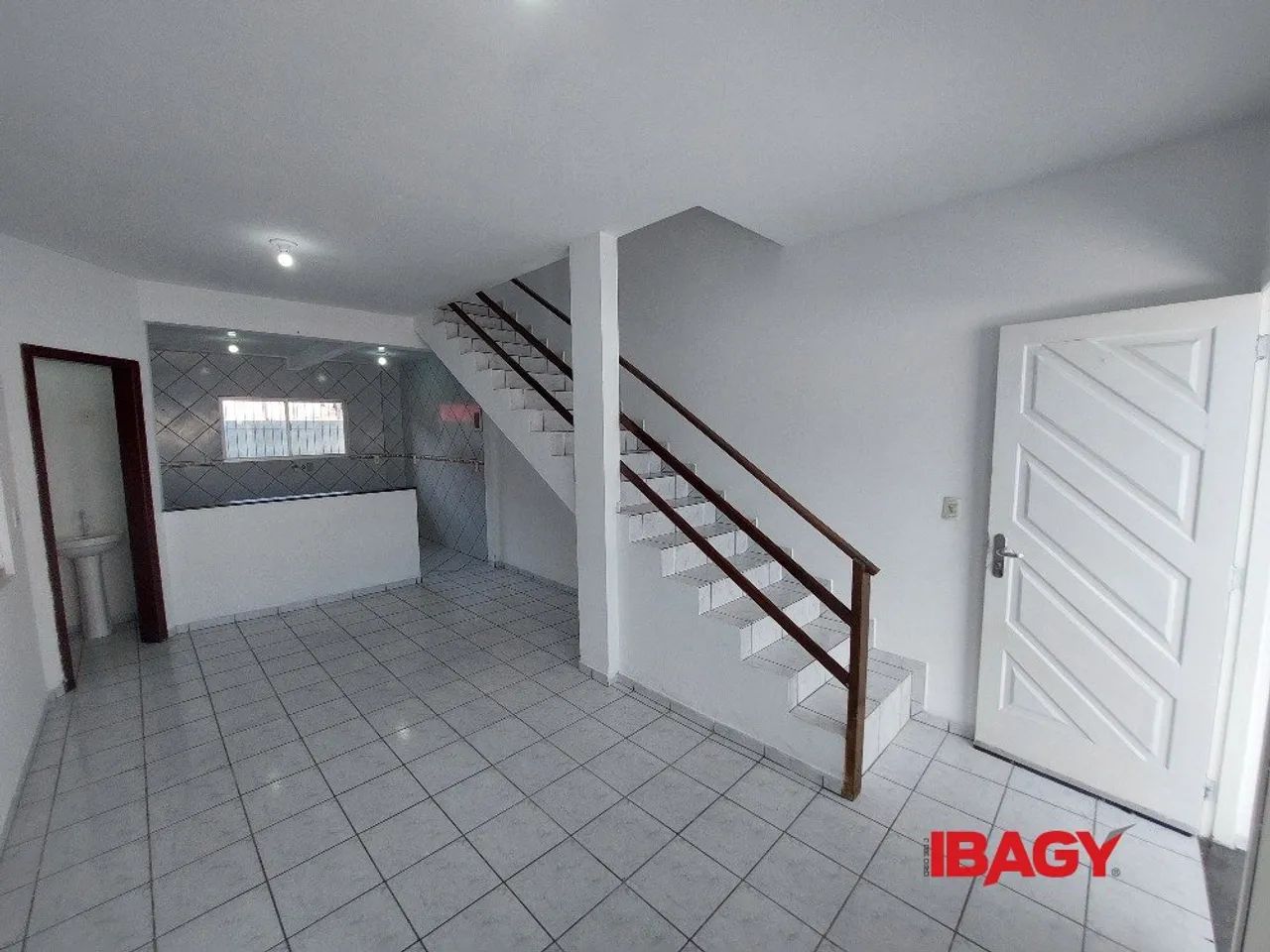 Excelente Casa 3 dormitório(s) em Ponte do Imaruim - Palhoça - Foto 3