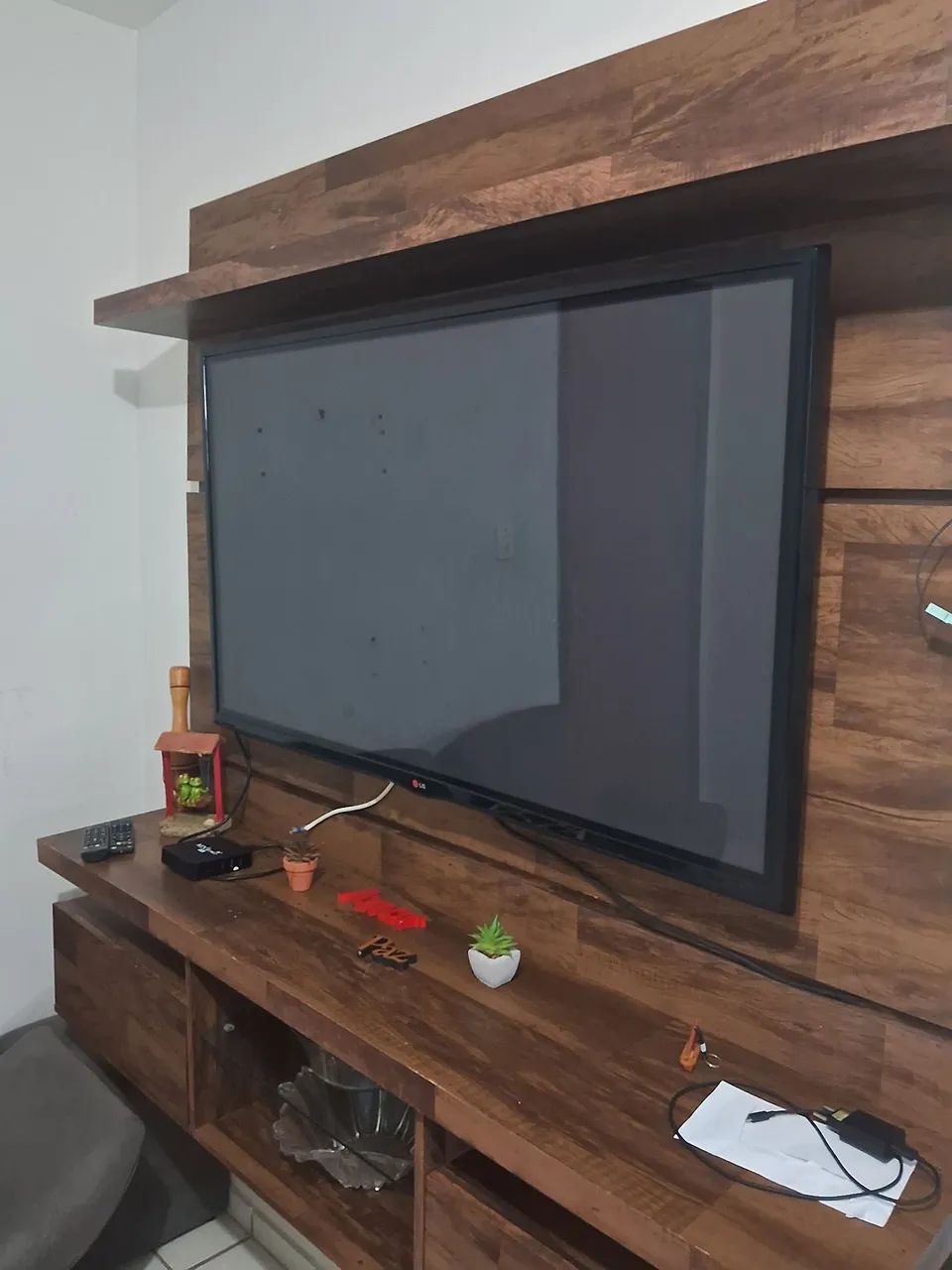 Tv LG 55 polegadas liga só não aparece imagem - Foto 2