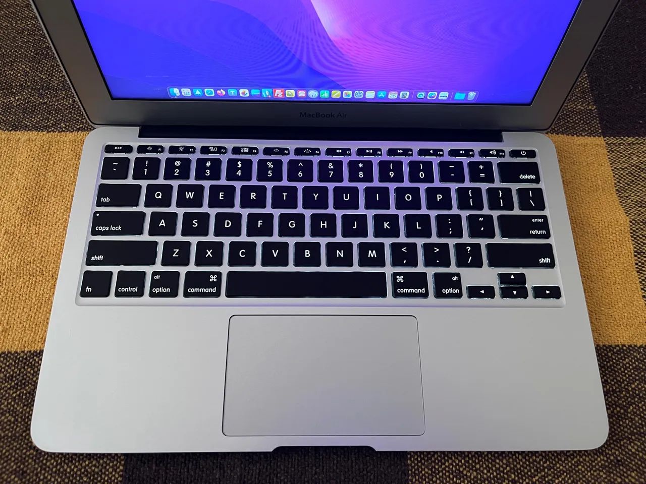 MacBook Air 11 polegadas 2015 Core i5 4GB - Impecável - Foto 4