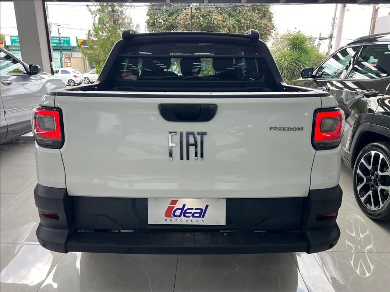 Fiat Strada Freedom 1.3 Flex 8V CD 2023 - Foto 5