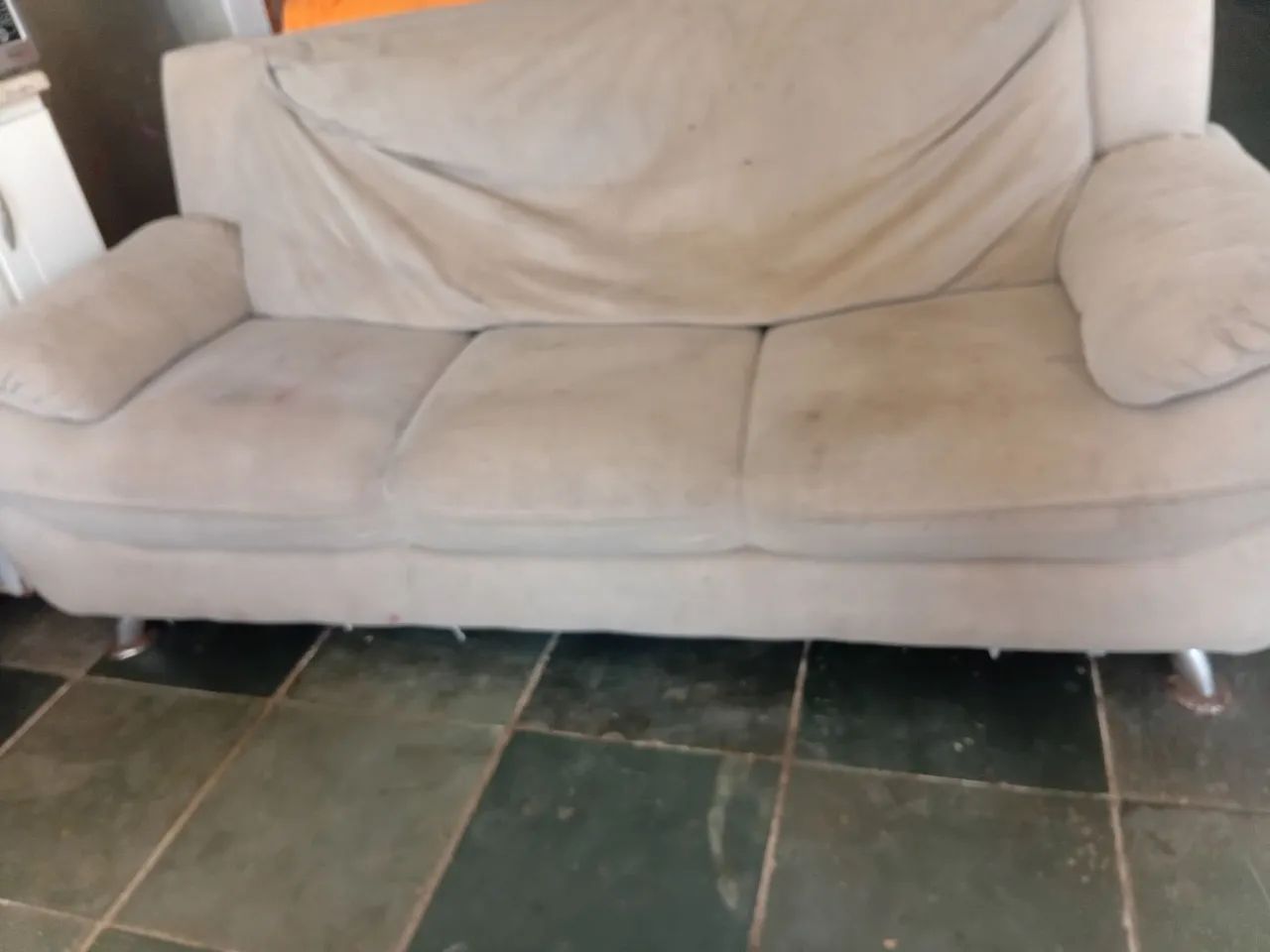 Sofá três lugares  - Foto 2