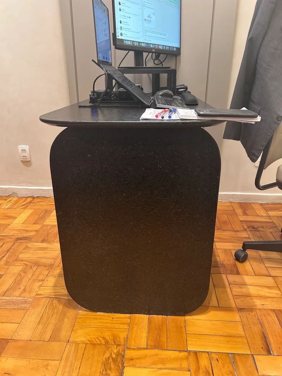 Mesa de mármore para escritório.  - Foto 3