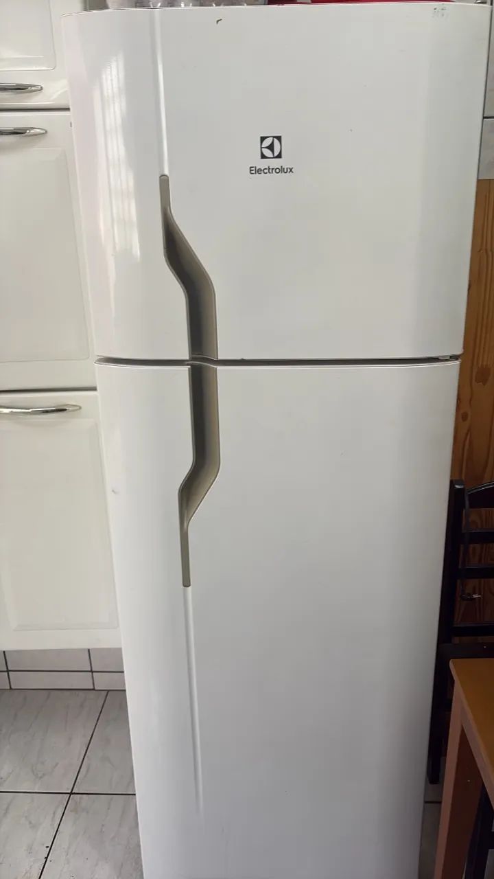 Geladeira com defeito