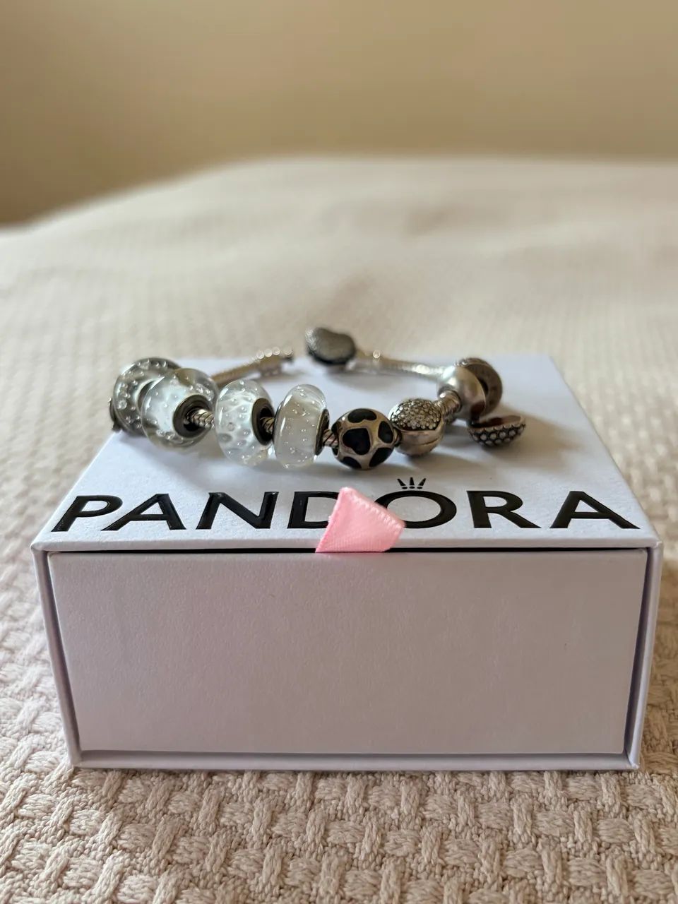 Pulseira Pandora com berloques - Foto 5