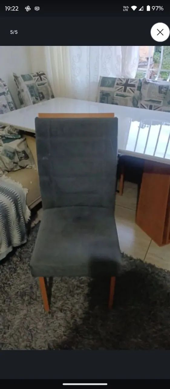 Mesa de 6 cadeiras vem que tem preço.